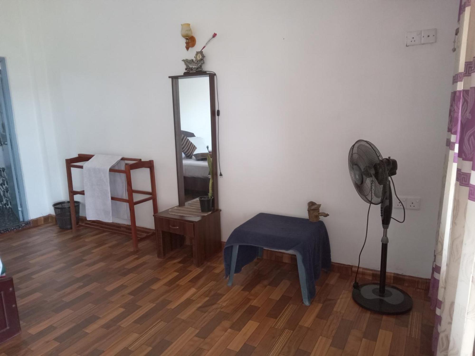 Elegant Hill Apartment Ела Екстериор снимка
