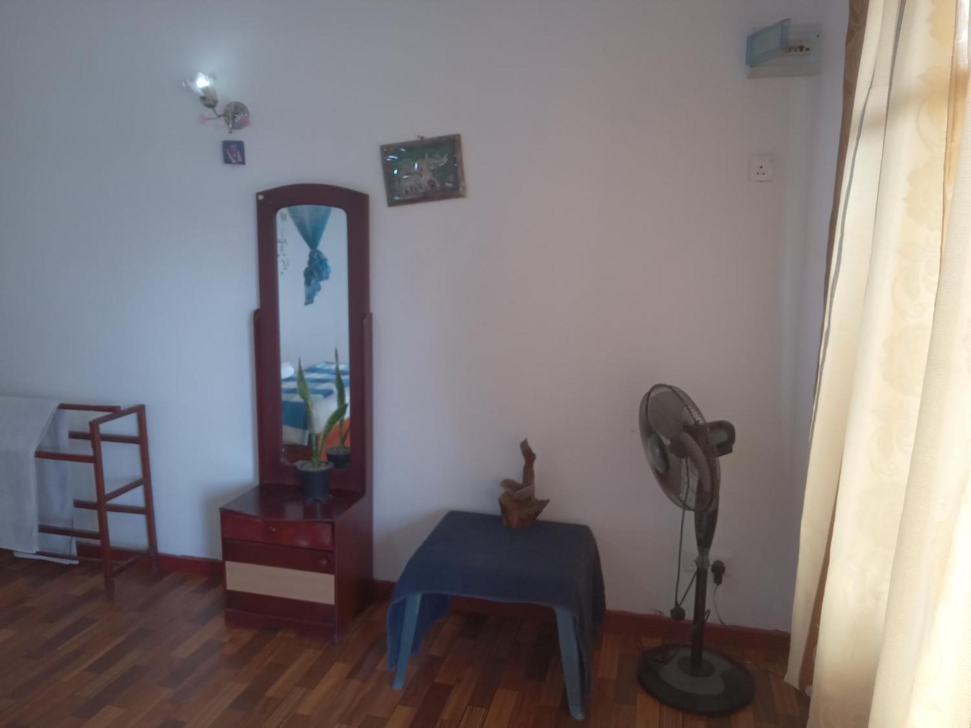 Elegant Hill Apartment Ела Екстериор снимка